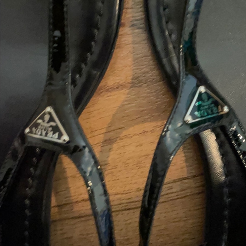 Prada logo thong sandal - Picture 2 of 4